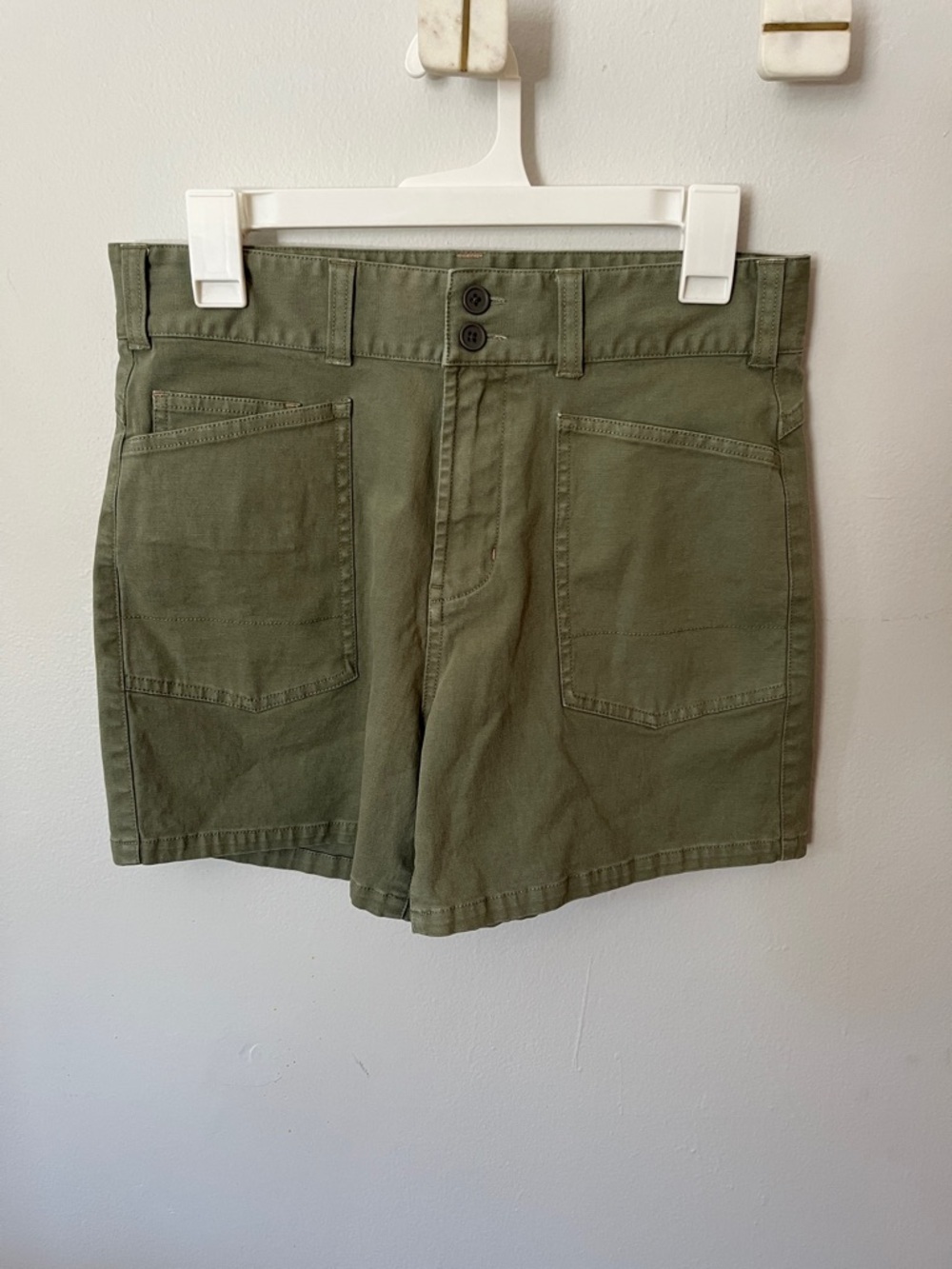 Women’s Byrd's of Paradis High-Rise Utility Shorts in Olive Green size M